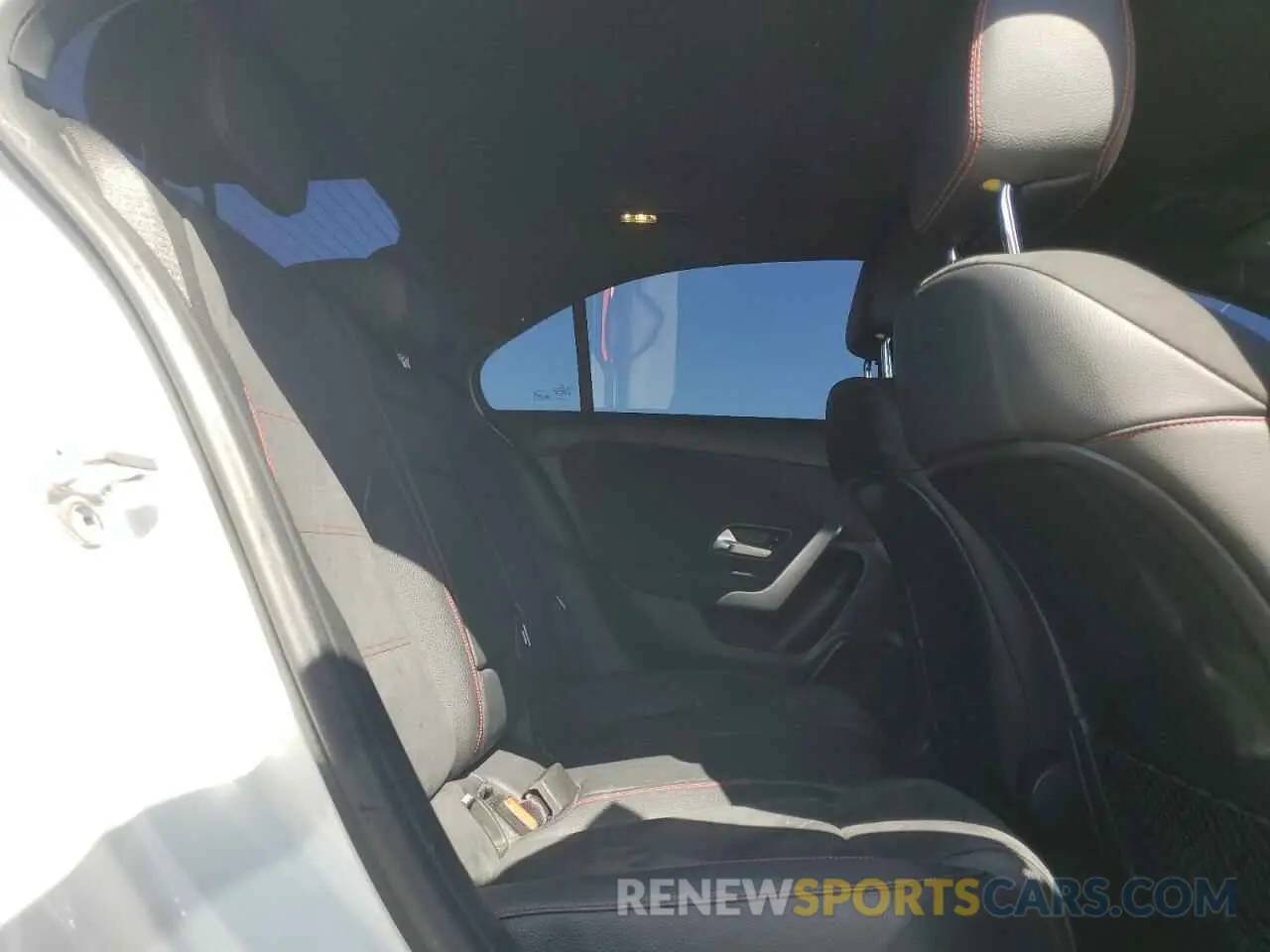 10 Photograph of a damaged car WDD3G4EB7KW026966 MERCEDES-BENZ A-CLASS 2019