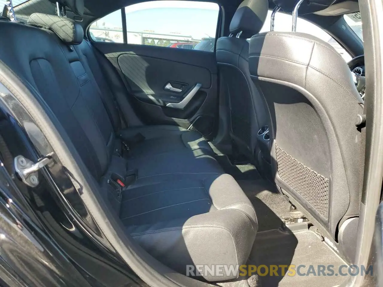 10 Photograph of a damaged car WDD3G4EB8KW001977 MERCEDES-BENZ A-CLASS 2019
