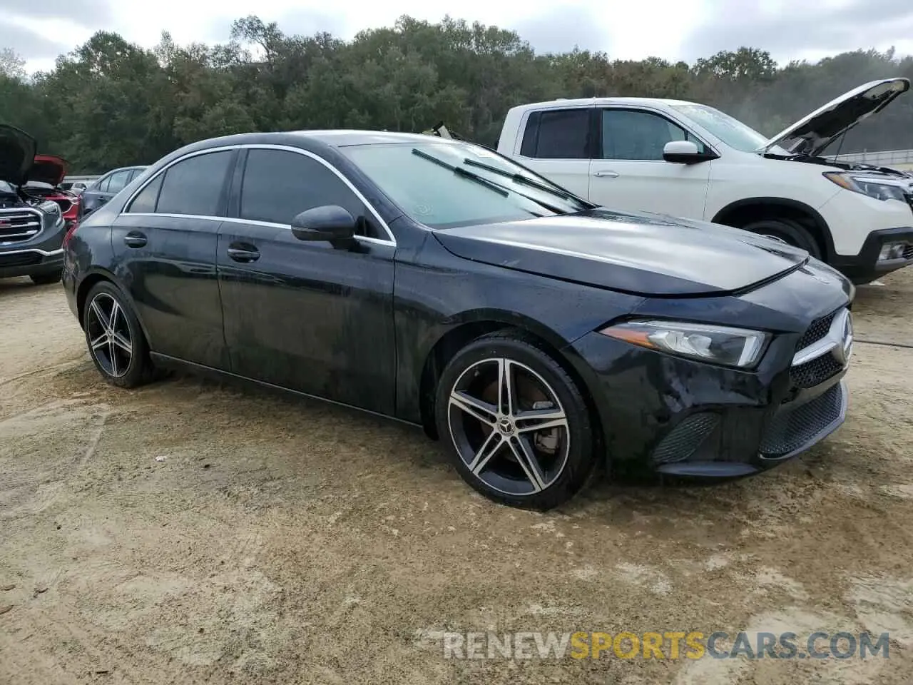 4 Photograph of a damaged car WDD3G4EB8KW008203 MERCEDES-BENZ A-CLASS 2019