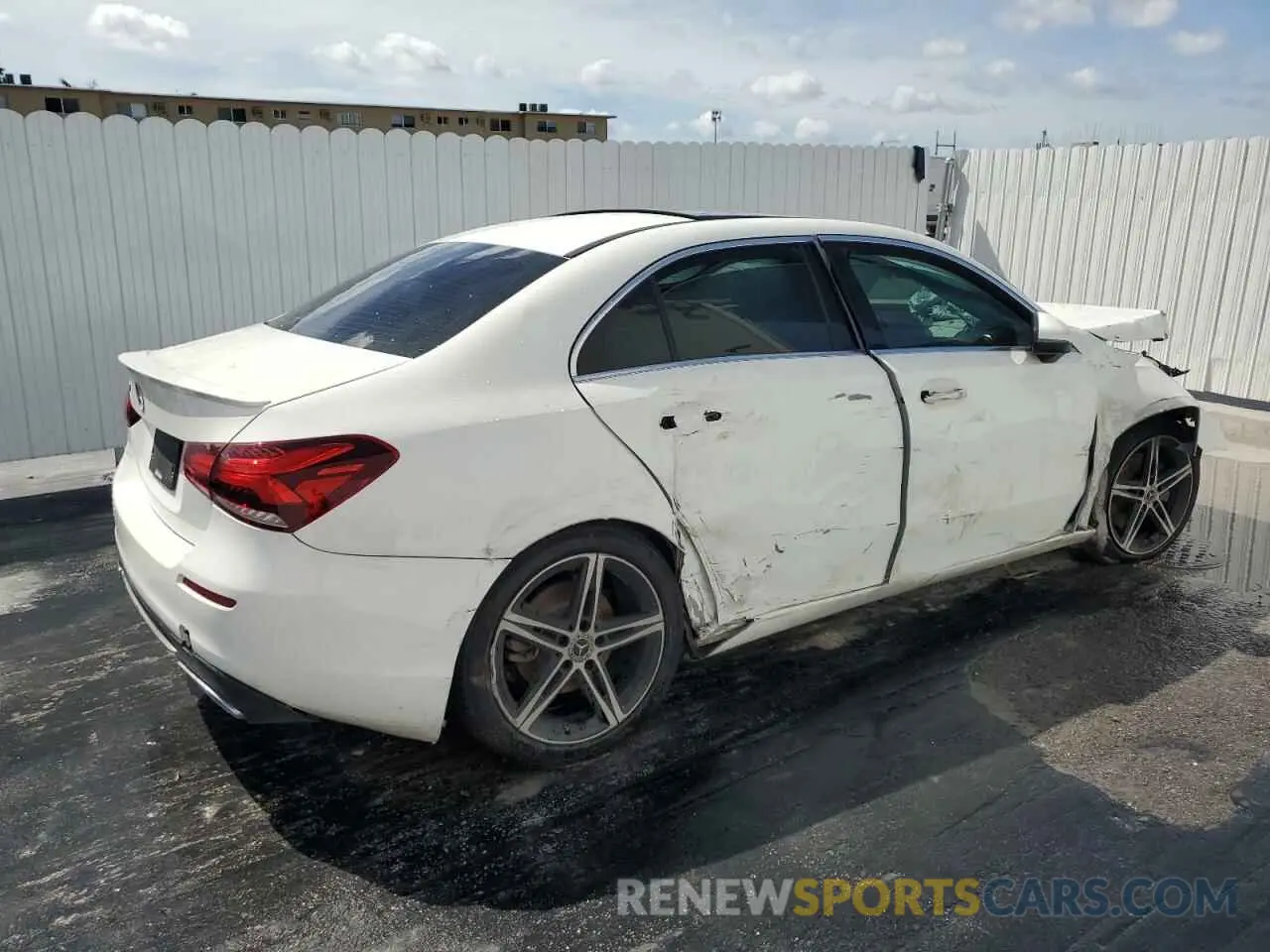 3 Photograph of a damaged car WDD3G4EB8KW014311 MERCEDES-BENZ A-CLASS 2019