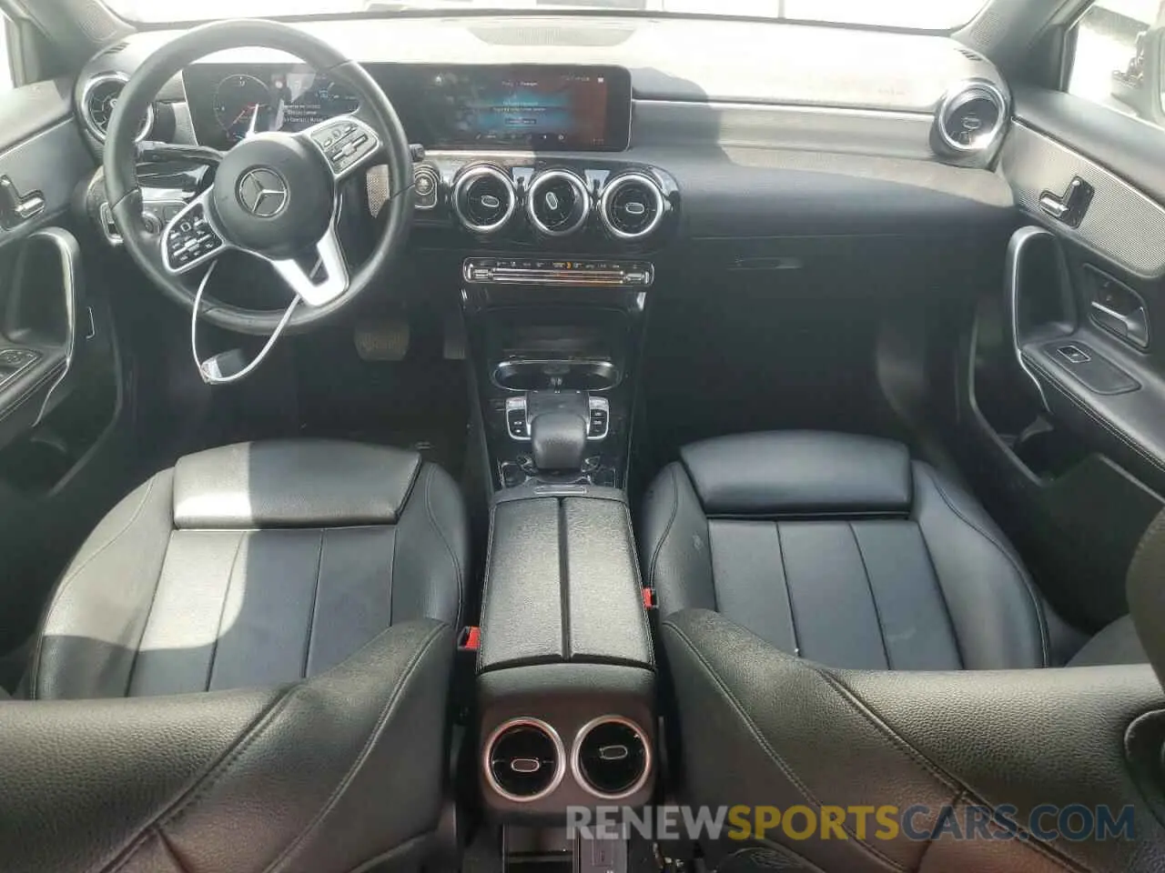8 Photograph of a damaged car WDD3G4EB9KW000854 MERCEDES-BENZ A-CLASS 2019