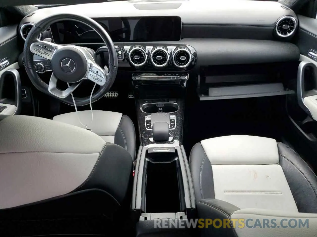 8 Photograph of a damaged car WDD3G4EB9KW009182 MERCEDES-BENZ A-CLASS 2019
