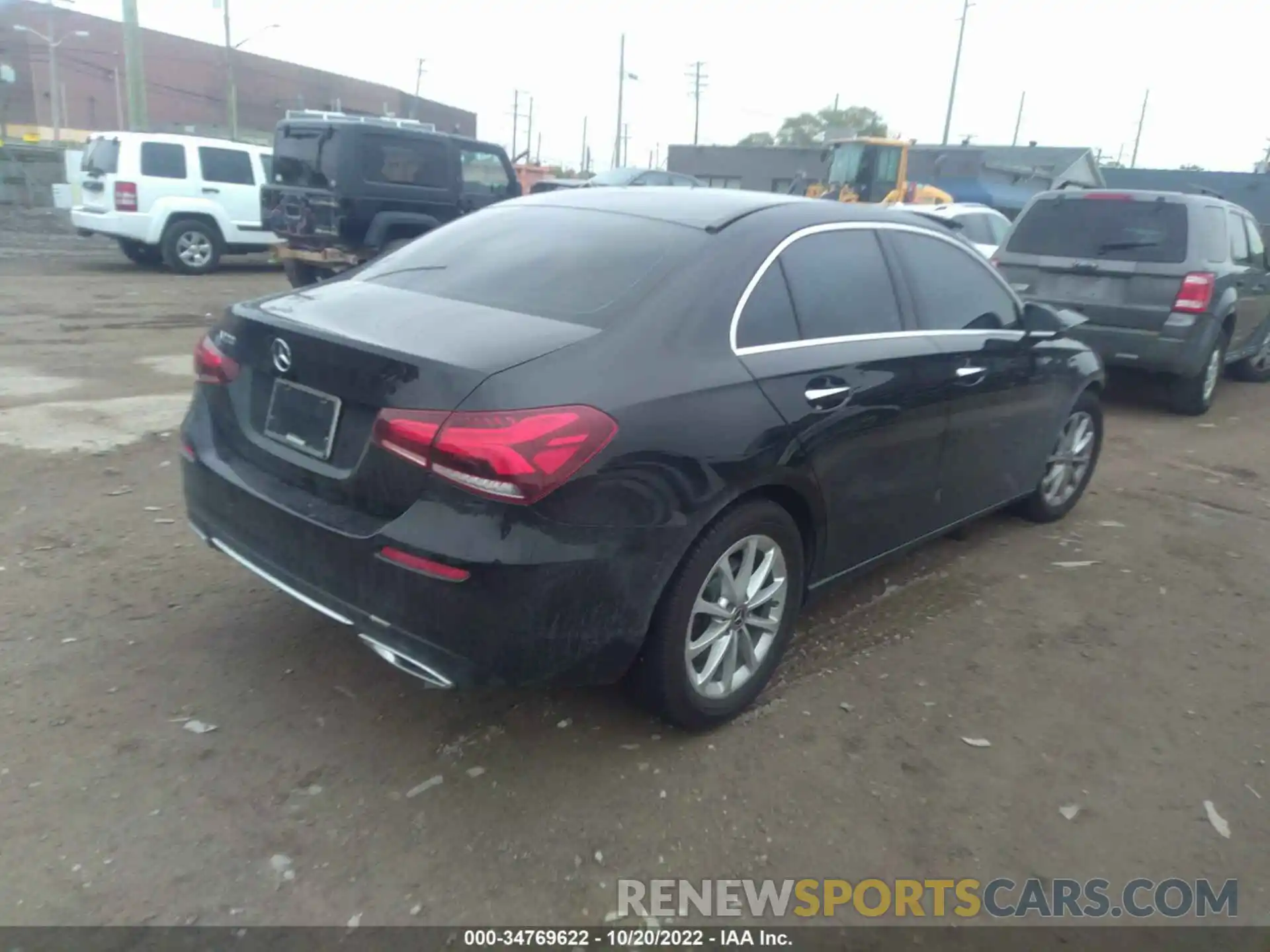 4 Photograph of a damaged car WDD3G4EB9KW022725 MERCEDES-BENZ A-CLASS 2019