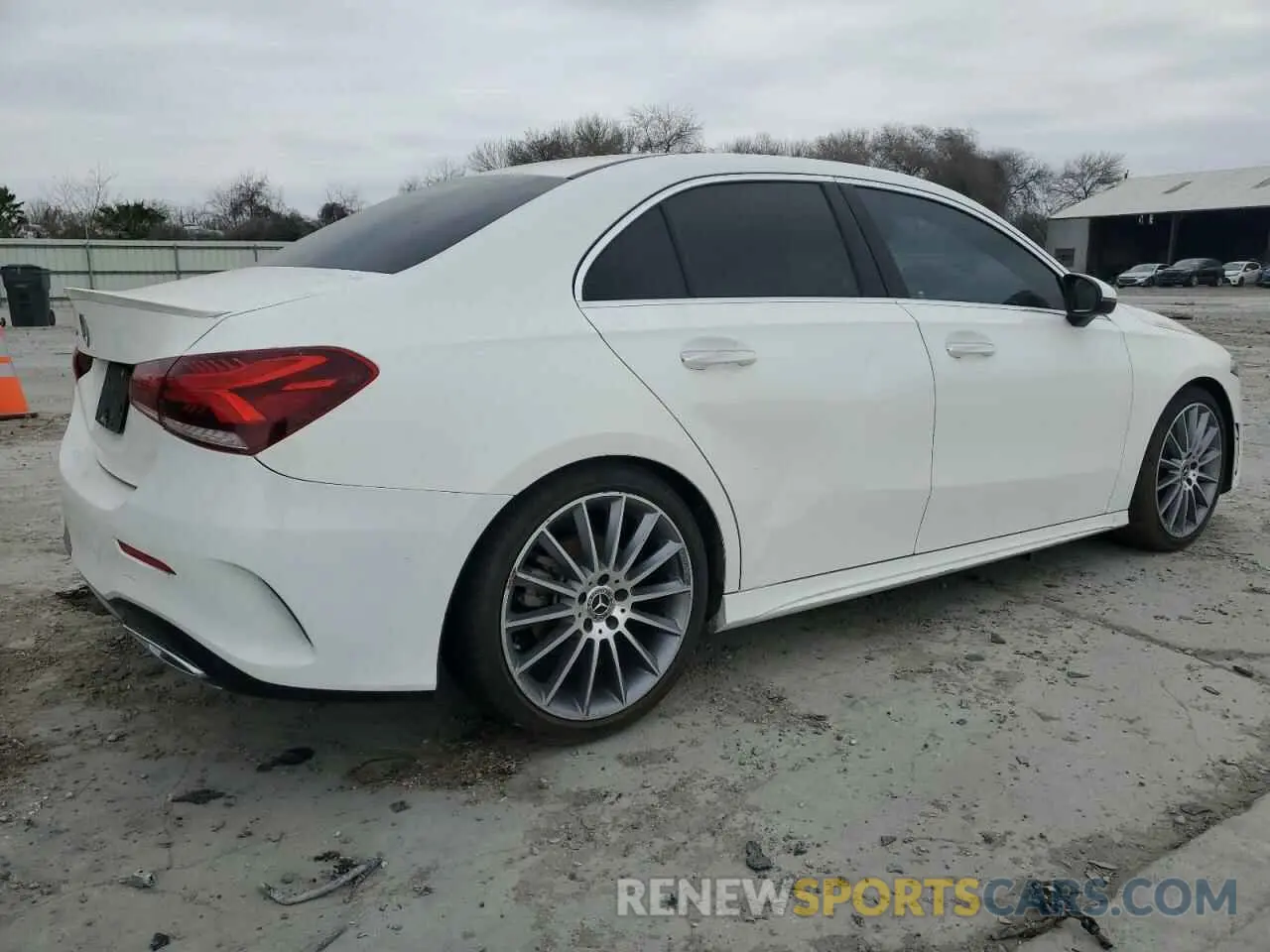 3 Photograph of a damaged car WDD3G4EBXKW012818 MERCEDES-BENZ A-CLASS 2019