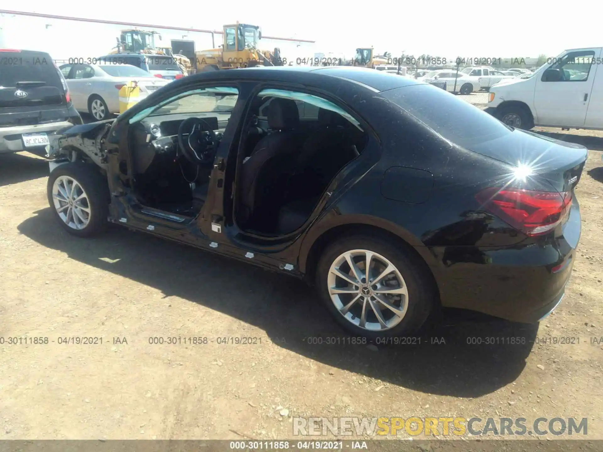 3 Photograph of a damaged car WDD3G4EBXKW024306 MERCEDES-BENZ A-CLASS 2019