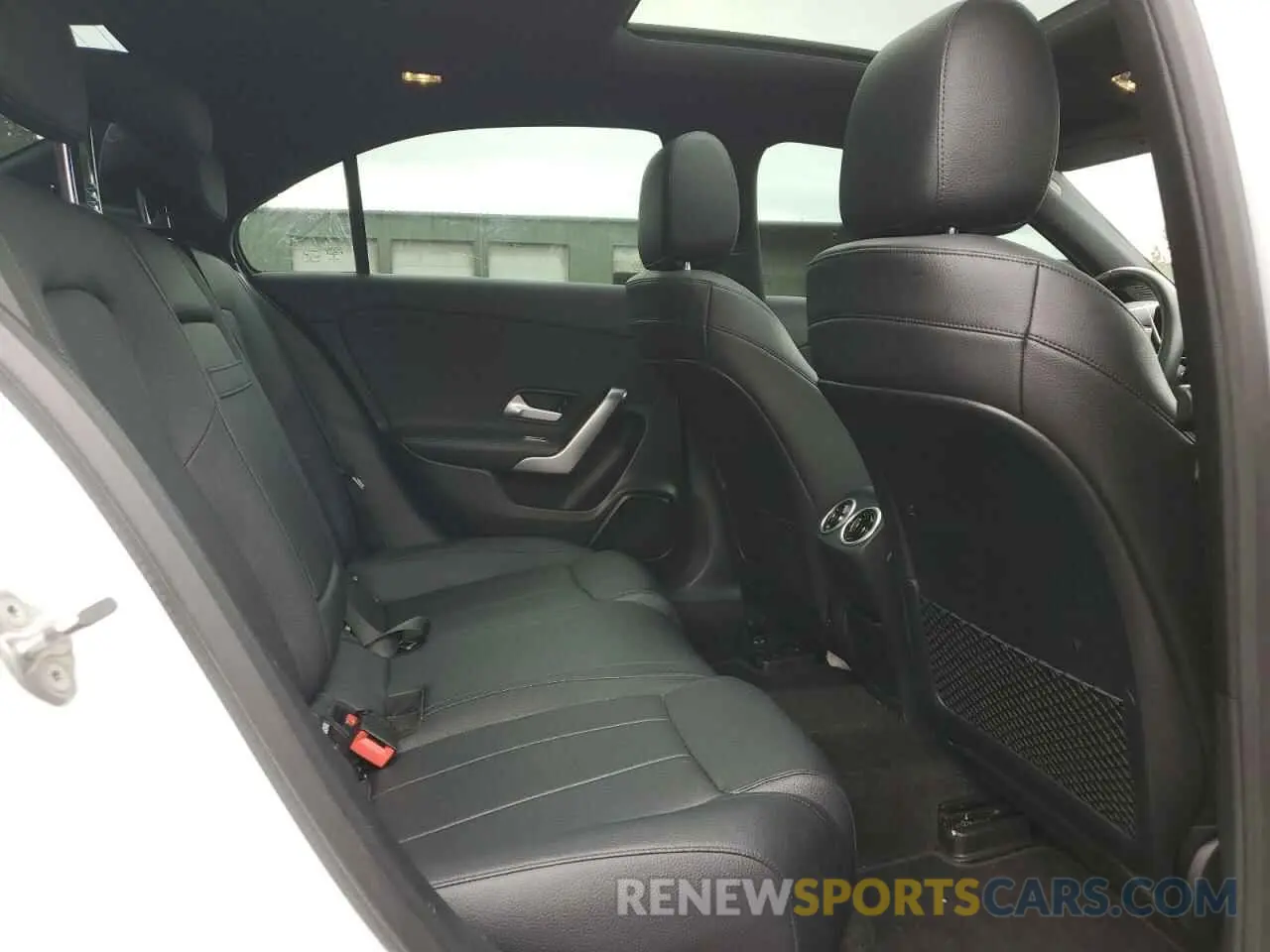 10 Photograph of a damaged car WDD3G4FB0KW000546 MERCEDES-BENZ A-CLASS 2019