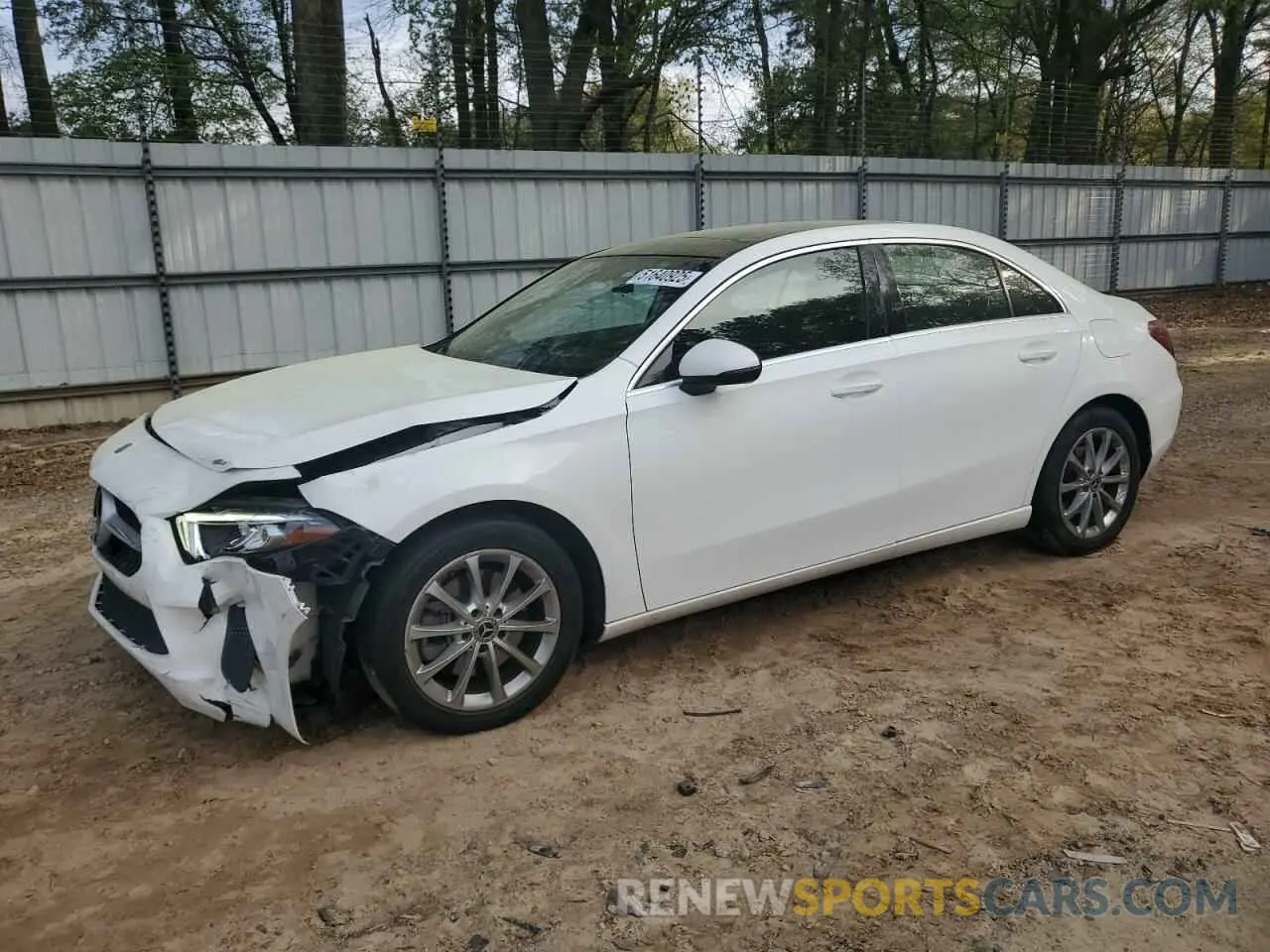 1 Photograph of a damaged car WDD3G4FB0KW026628 MERCEDES-BENZ A-CLASS 2019
