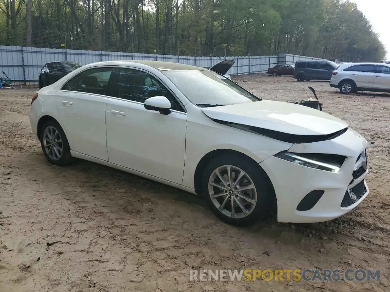 4 Photograph of a damaged car WDD3G4FB0KW026628 MERCEDES-BENZ A-CLASS 2019