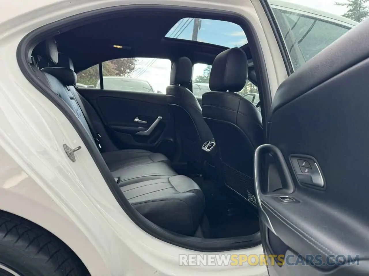 6 Photograph of a damaged car WDD3G4FB1KW000720 MERCEDES-BENZ A-CLASS 2019