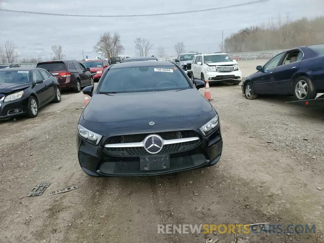 5 Photograph of a damaged car WDD3G4FB1KW028548 MERCEDES-BENZ A-CLASS 2019