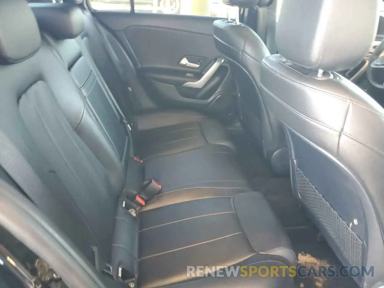 10 Photograph of a damaged car WDD3G4FB1KW034575 MERCEDES-BENZ A-CLASS 2019