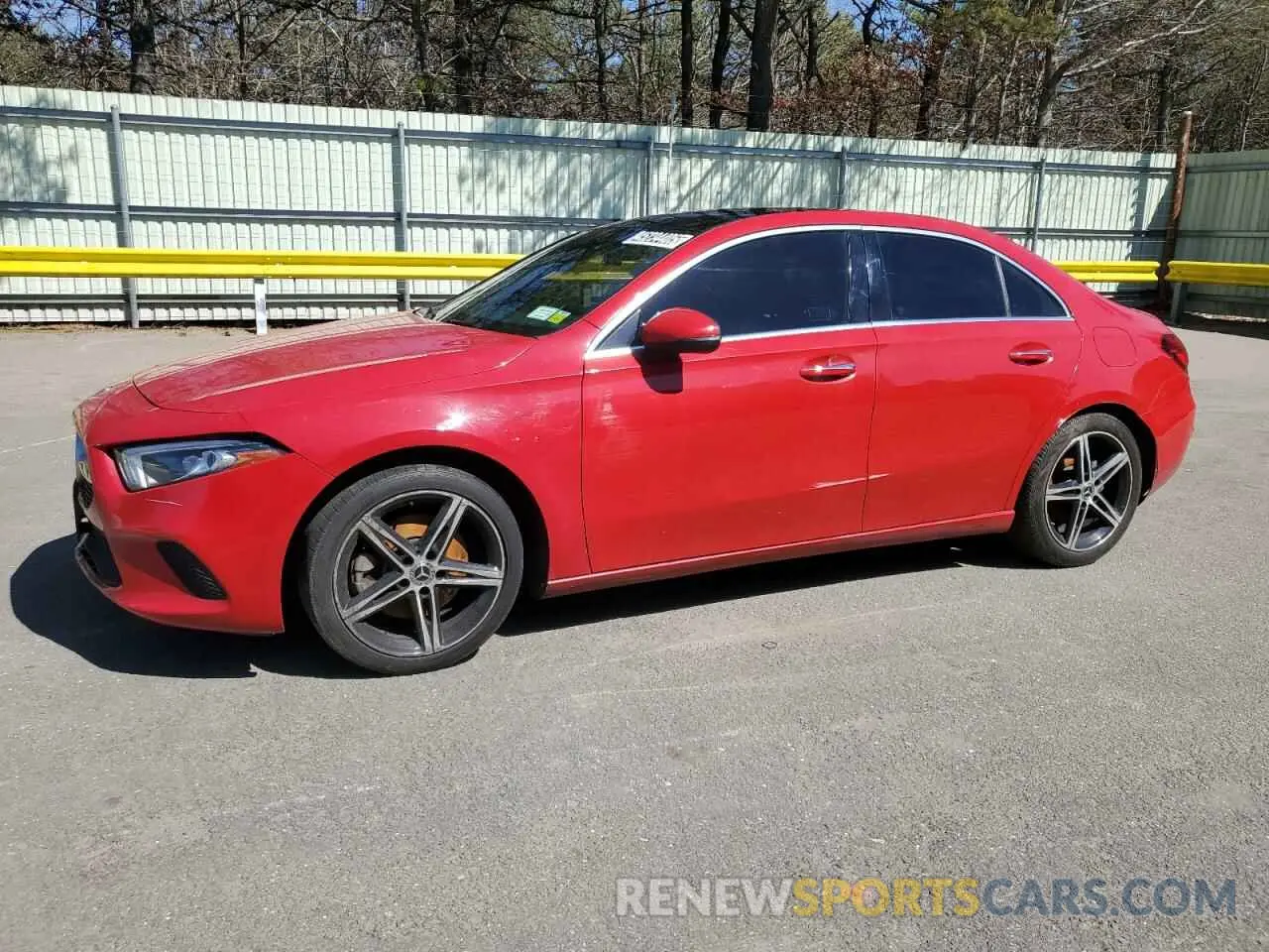 1 Photograph of a damaged car WDD3G4FB2KW034746 MERCEDES-BENZ A-CLASS 2019