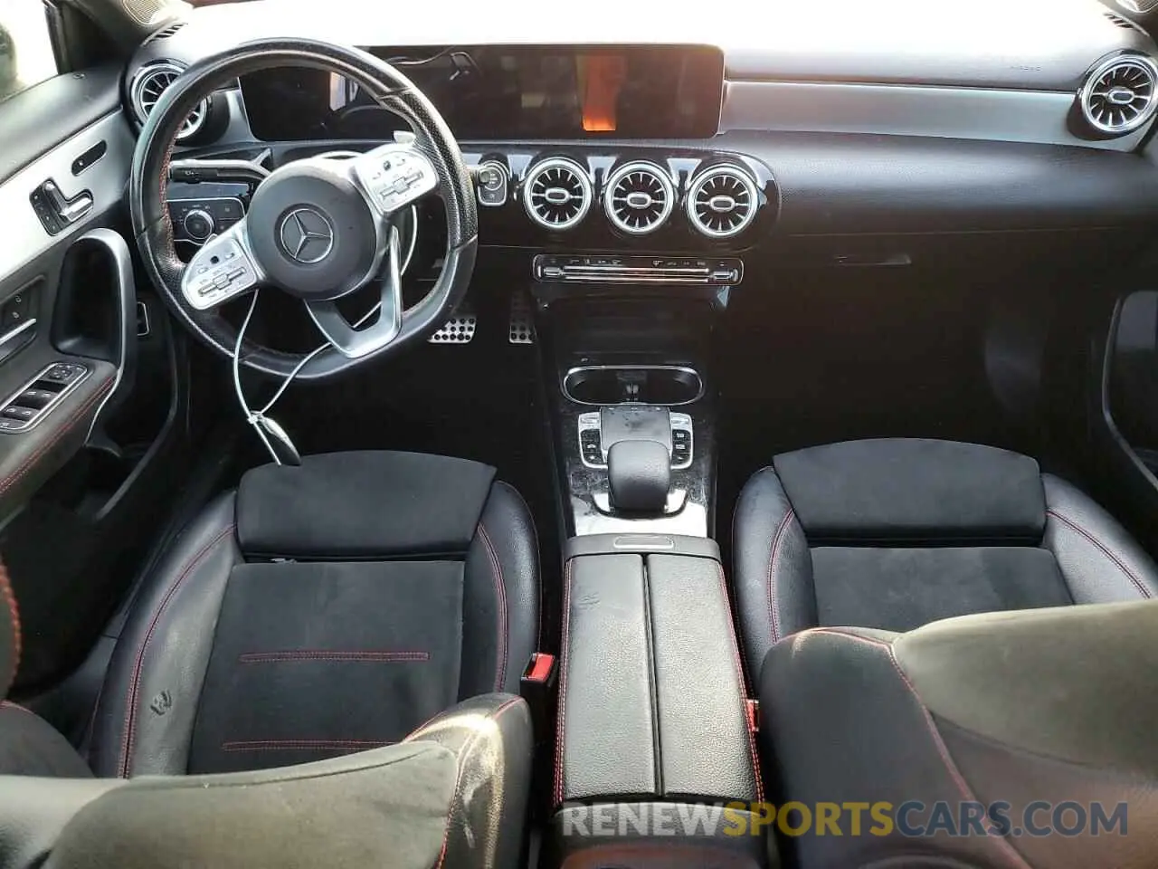 8 Photograph of a damaged car WDD3G4FB3KW005272 MERCEDES-BENZ A-CLASS 2019