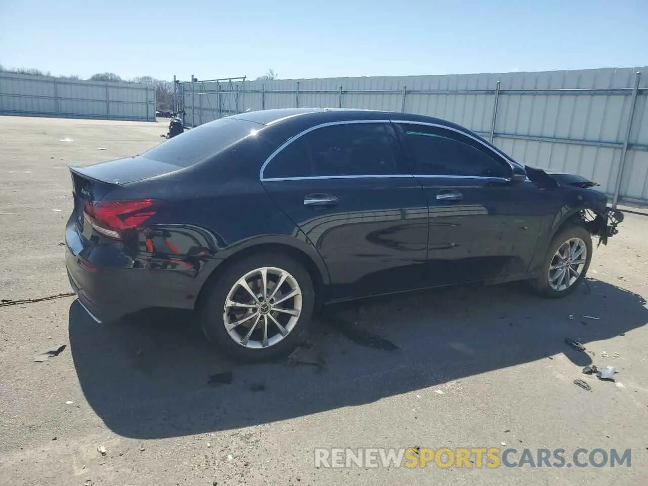 3 Photograph of a damaged car WDD3G4FB3KW012643 MERCEDES-BENZ A-CLASS 2019