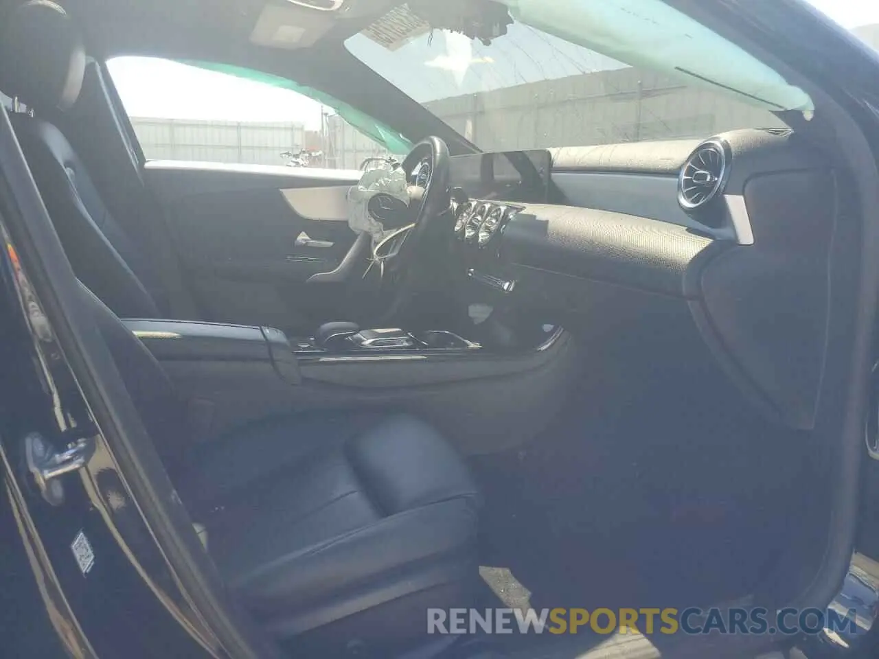 7 Photograph of a damaged car WDD3G4FB3KW012643 MERCEDES-BENZ A-CLASS 2019