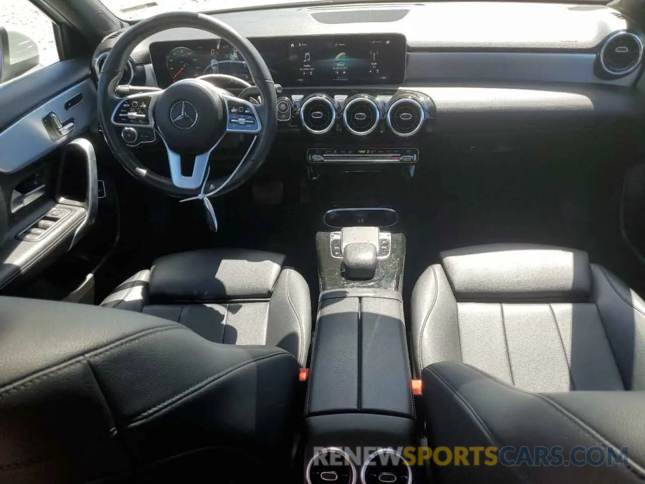 8 Photograph of a damaged car WDD3G4FB3KW023108 MERCEDES-BENZ A-CLASS 2019