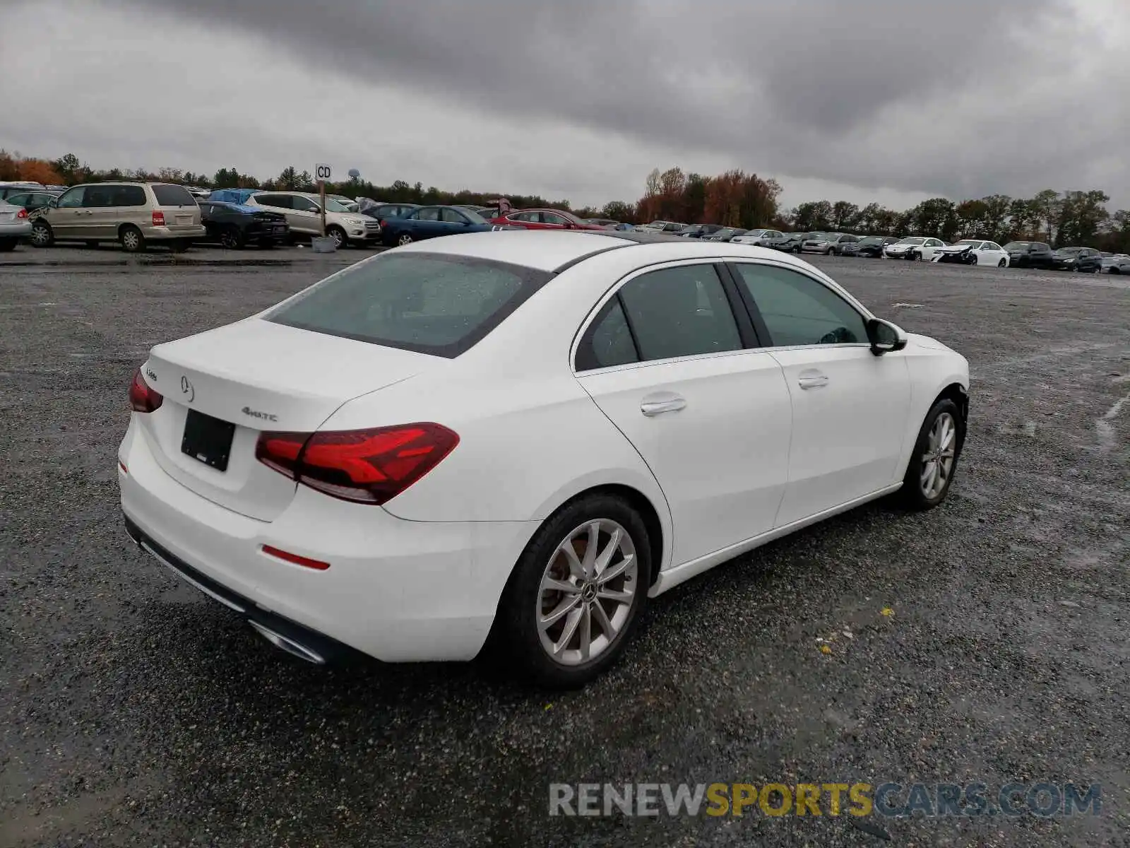 4 Photograph of a damaged car WDD3G4FB5KW001157 MERCEDES-BENZ A-CLASS 2019