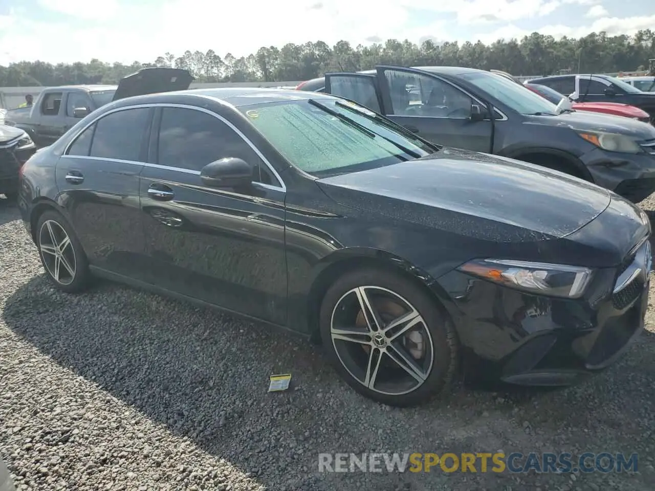 4 Photograph of a damaged car WDD3G4FB5KW018881 MERCEDES-BENZ A-CLASS 2019