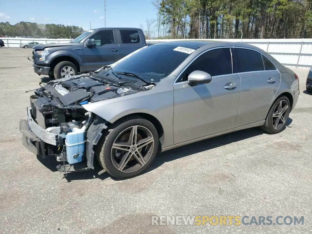 1 Photograph of a damaged car WDD3G4FB5KW035535 MERCEDES-BENZ A-CLASS 2019