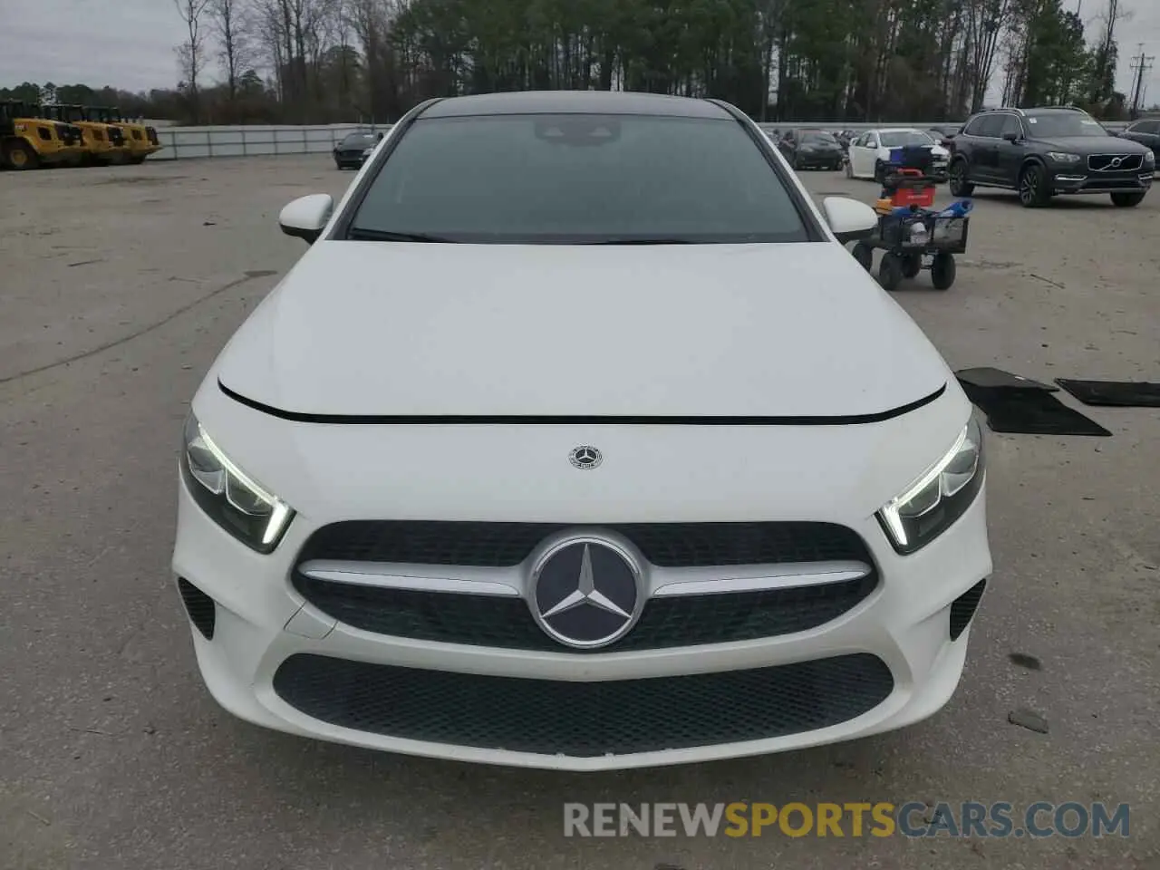 5 Photograph of a damaged car WDD3G4FB6KW000809 MERCEDES-BENZ A-CLASS 2019