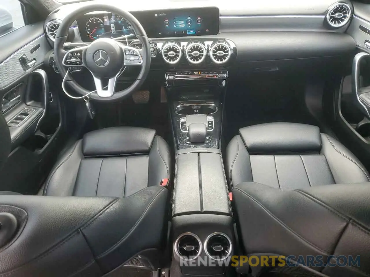 8 Photograph of a damaged car WDD3G4FB6KW000809 MERCEDES-BENZ A-CLASS 2019