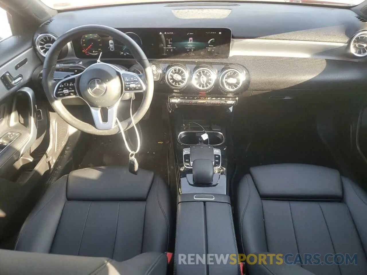 8 Photograph of a damaged car WDD3G4FB6KW013172 MERCEDES-BENZ A-CLASS 2019