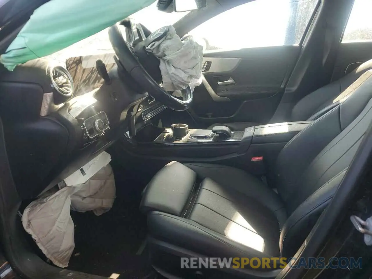 7 Photograph of a damaged car WDD3G4FB6KW020297 MERCEDES-BENZ A-CLASS 2019