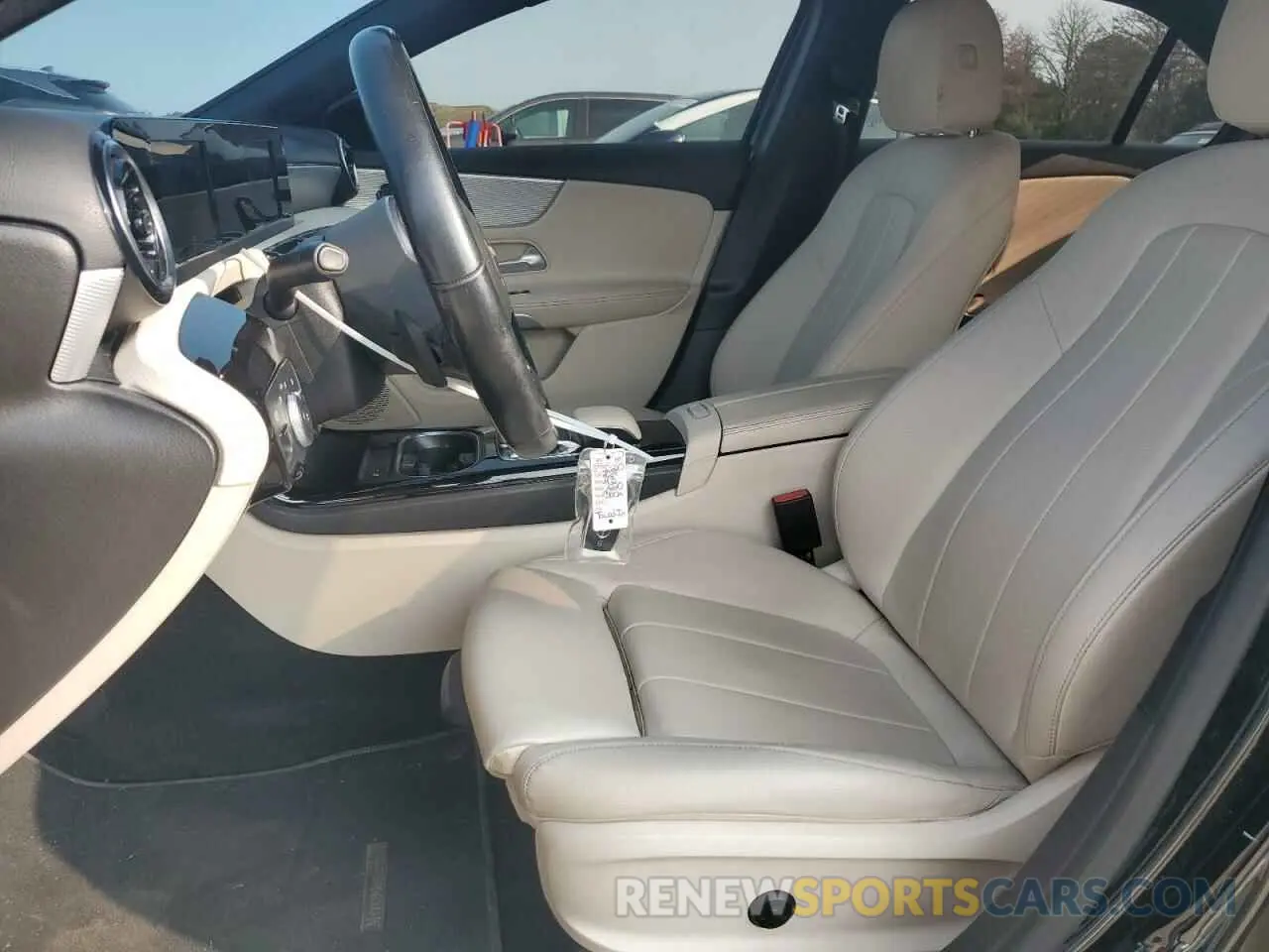7 Photograph of a damaged car WDD3G4FB6KW021644 MERCEDES-BENZ A-CLASS 2019
