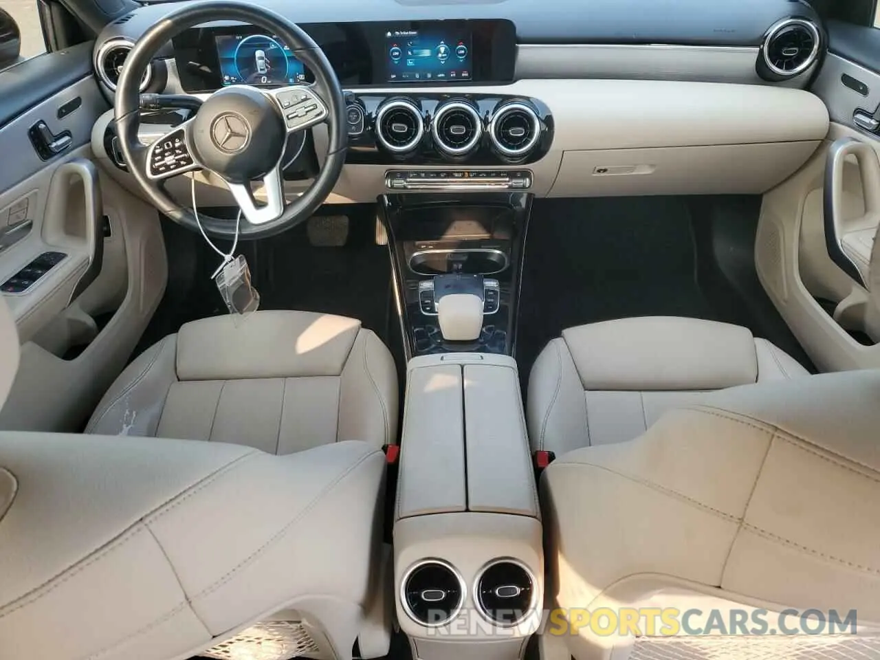 8 Photograph of a damaged car WDD3G4FB6KW021644 MERCEDES-BENZ A-CLASS 2019
