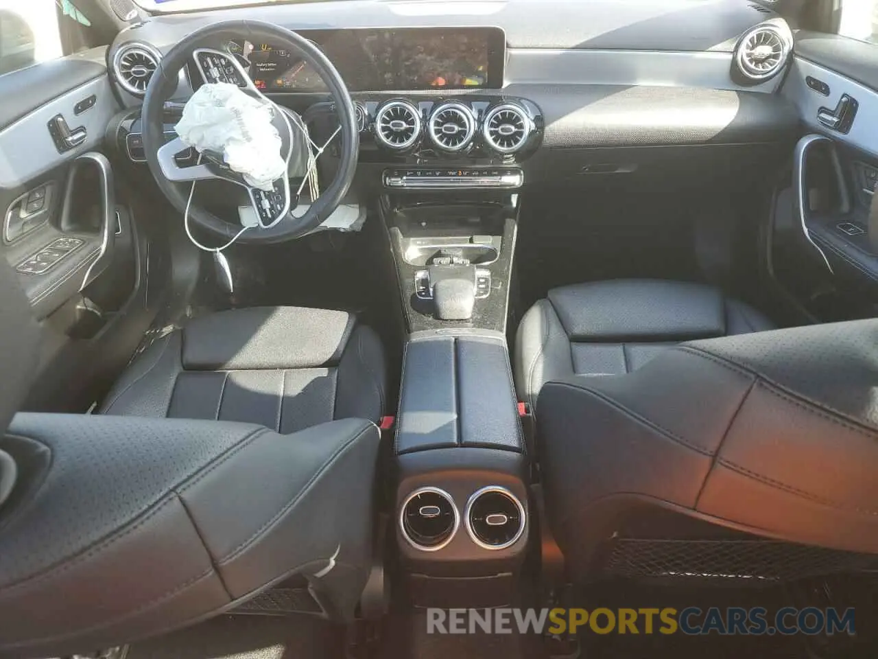 8 Photograph of a damaged car WDD3G4FB9KW025445 MERCEDES-BENZ A-CLASS 2019