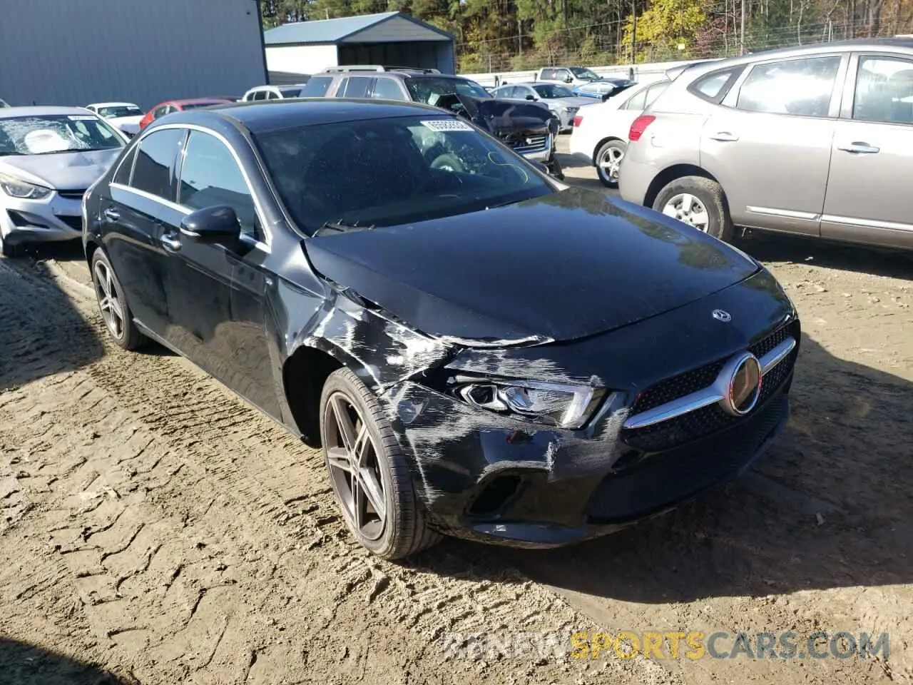 1 Photograph of a damaged car WDD3G4FBXKW006483 MERCEDES-BENZ A-CLASS 2019