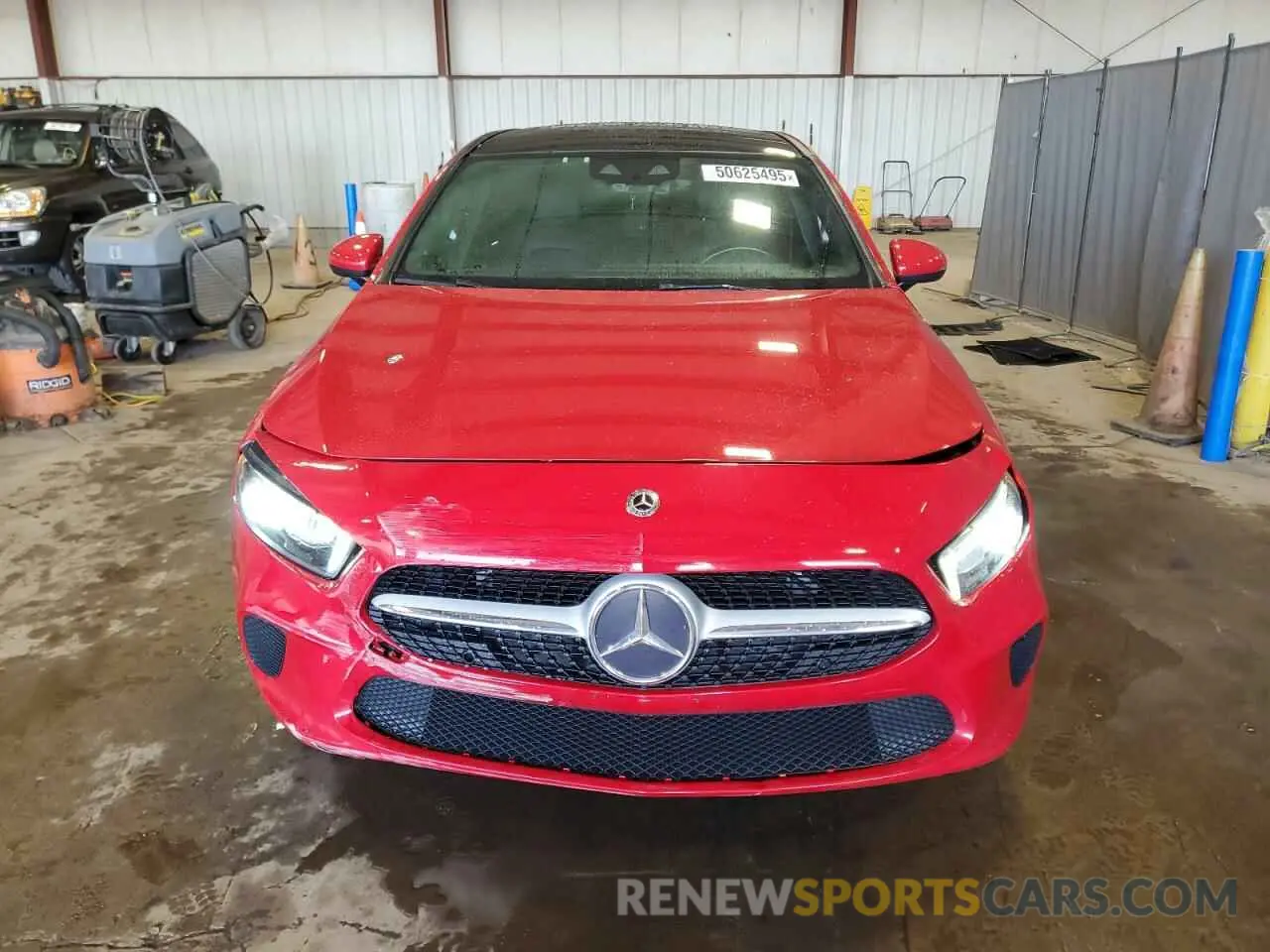 5 Photograph of a damaged car WDD3G4FBXKW013305 MERCEDES-BENZ A-CLASS 2019