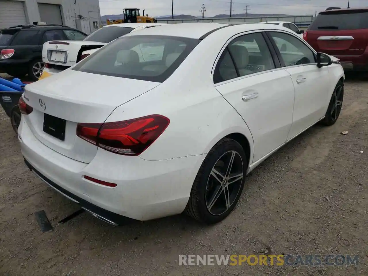 4 Photograph of a damaged car W1K3G4EB7LJ222209 MERCEDES-BENZ A-CLASS 2020