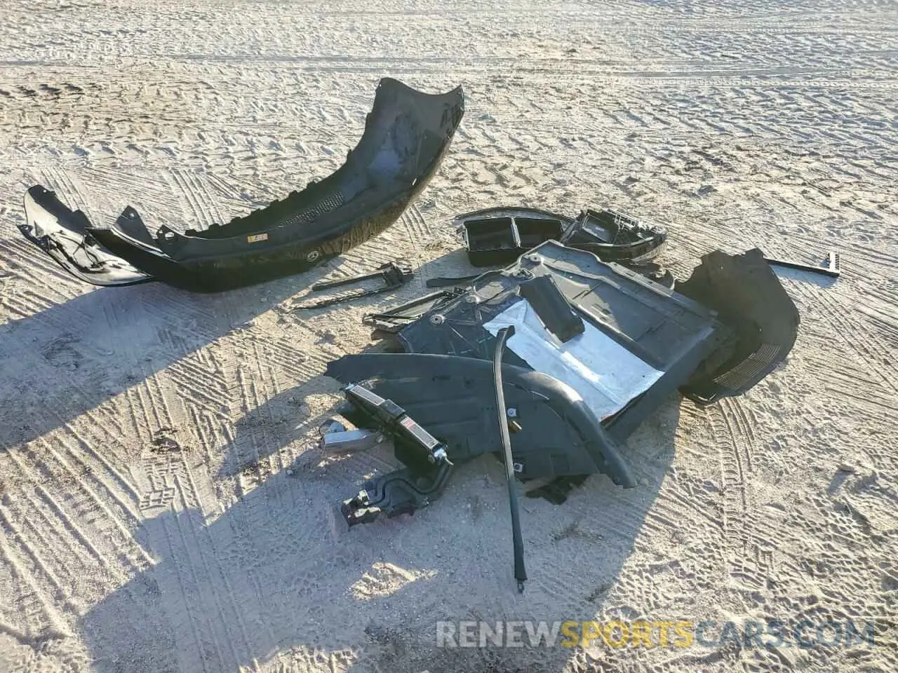 12 Photograph of a damaged car W1K3G4FB1LJ237500 MERCEDES-BENZ A-CLASS 2020