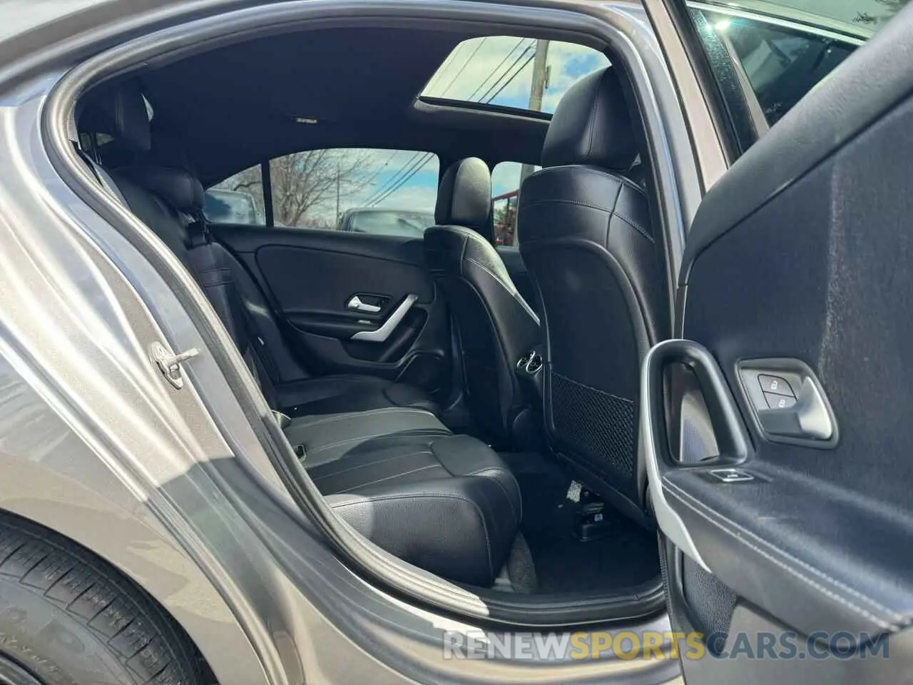 6 Photograph of a damaged car W1K3G4FB4LW044986 MERCEDES-BENZ A-CLASS 2020