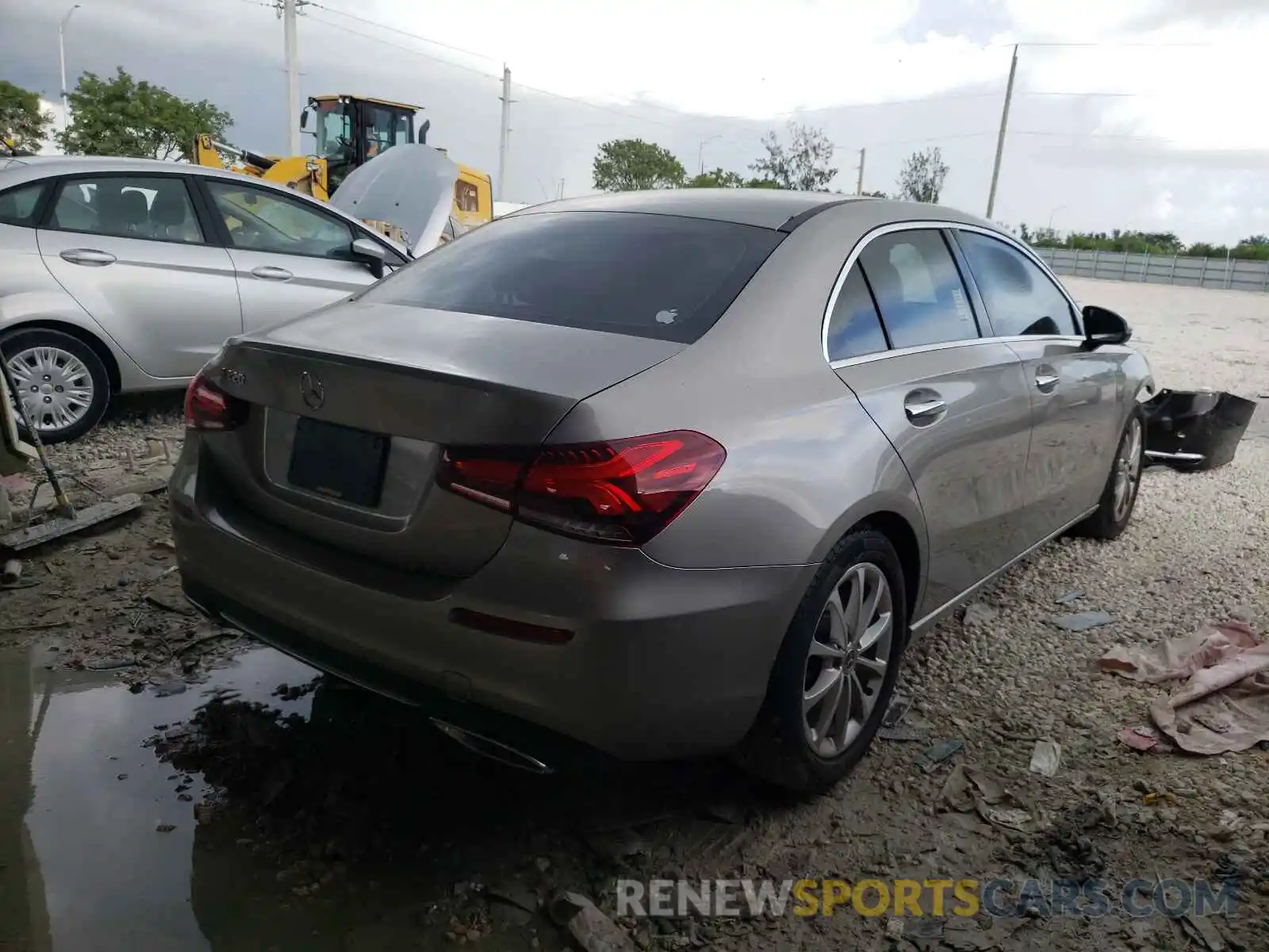 4 Photograph of a damaged car WDD3G4EB3LW037917 MERCEDES-BENZ A-CLASS 2020