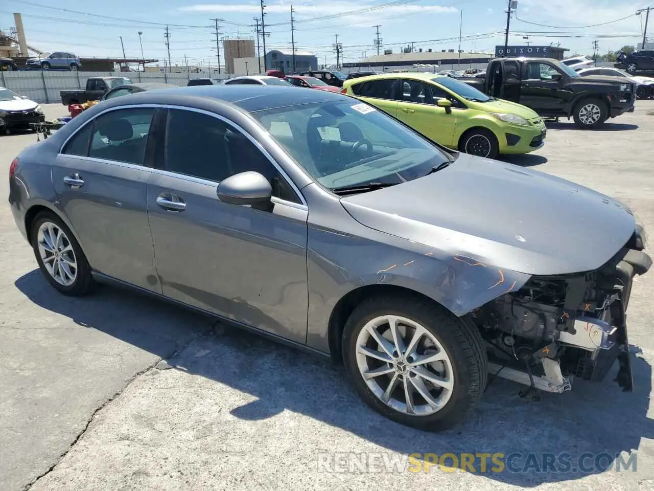 4 Photograph of a damaged car W1K3G4EB2MJ274591 MERCEDES-BENZ A-CLASS 2021