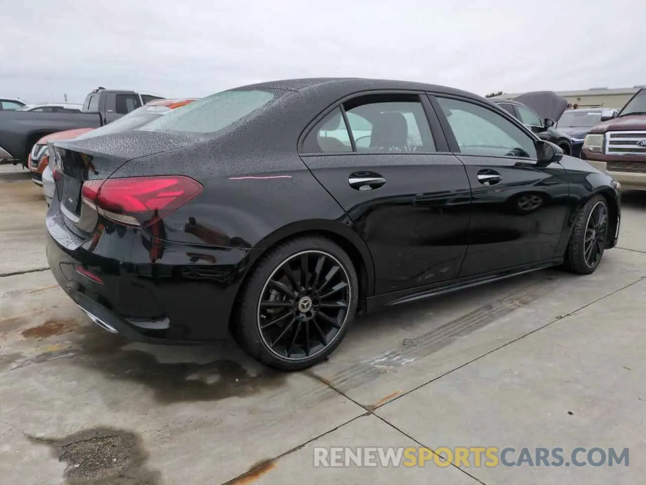 3 Photograph of a damaged car W1K3G4EB6MJ254909 MERCEDES-BENZ A-CLASS 2021
