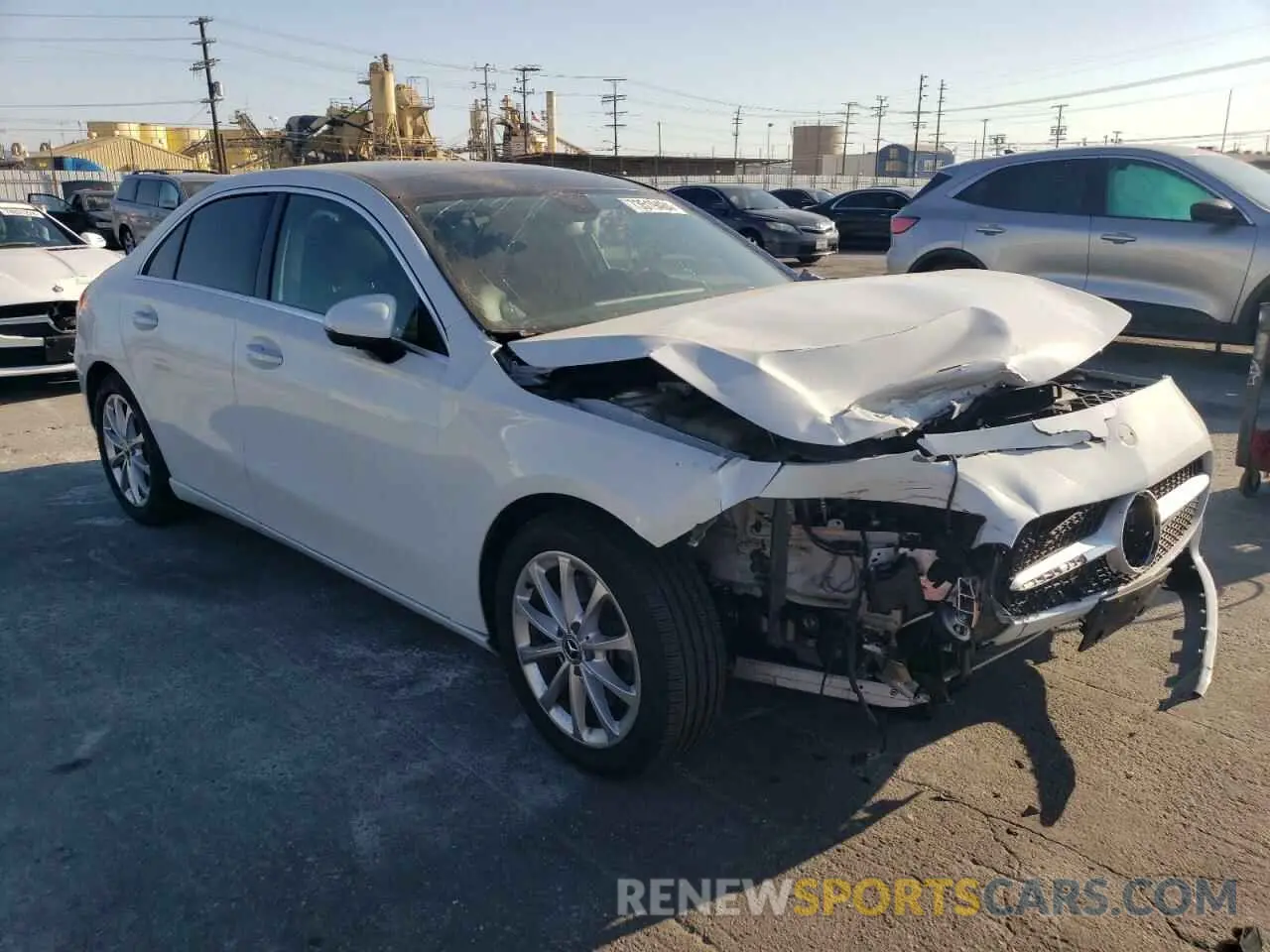 4 Photograph of a damaged car W1K3G4EB6MJ304563 MERCEDES-BENZ A-CLASS 2021