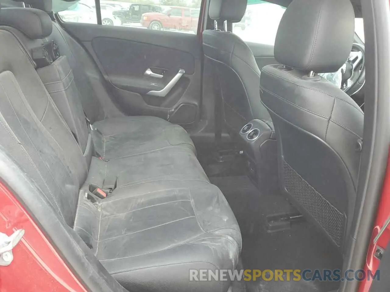 10 Photograph of a damaged car W1K3G4EB8MJ263403 MERCEDES-BENZ A-CLASS 2021