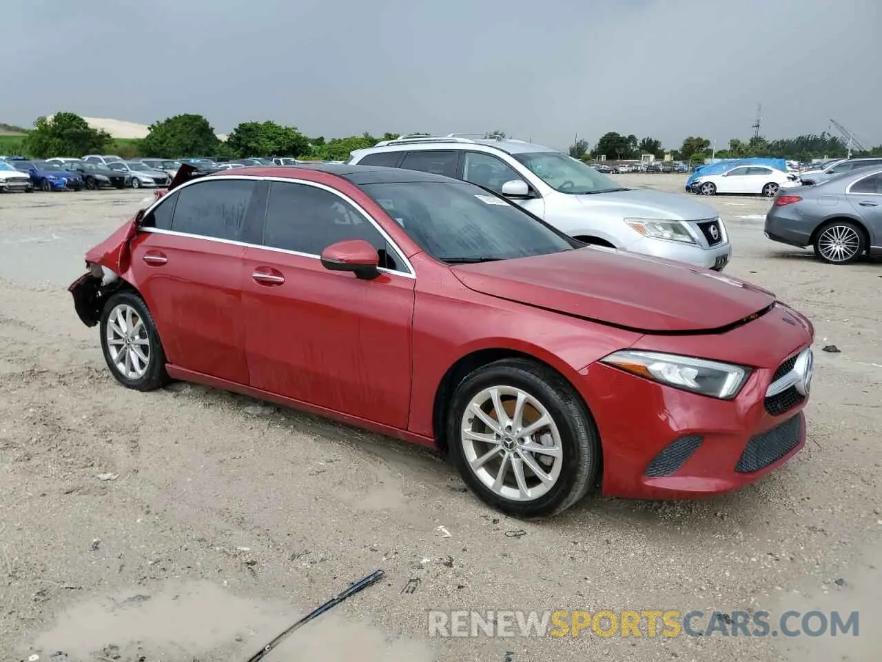 4 Photograph of a damaged car W1K3G4EBXMJ261555 MERCEDES-BENZ A-CLASS 2021
