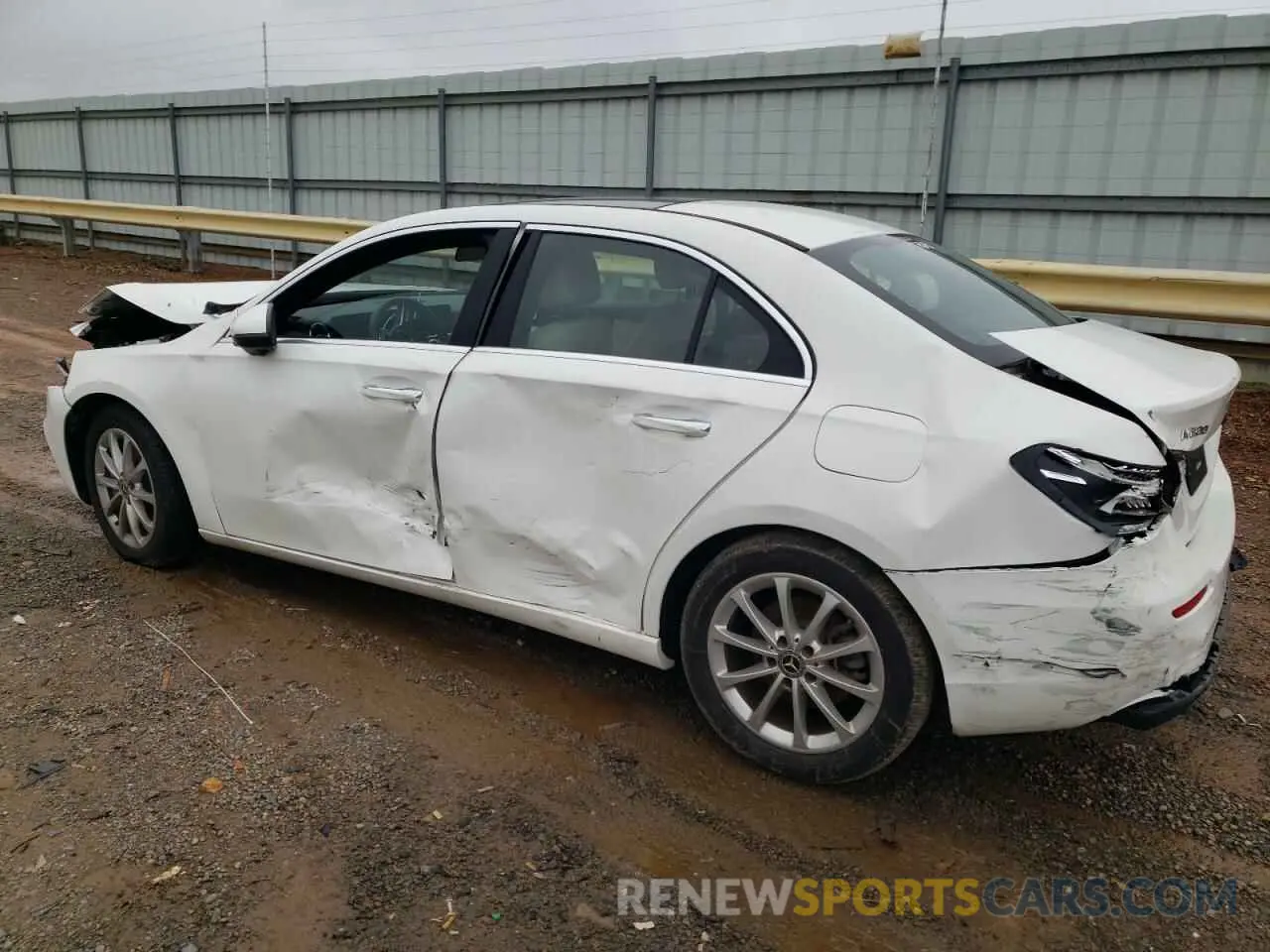 2 Photograph of a damaged car W1K3G4FB3MJ270404 MERCEDES-BENZ A-CLASS 2021