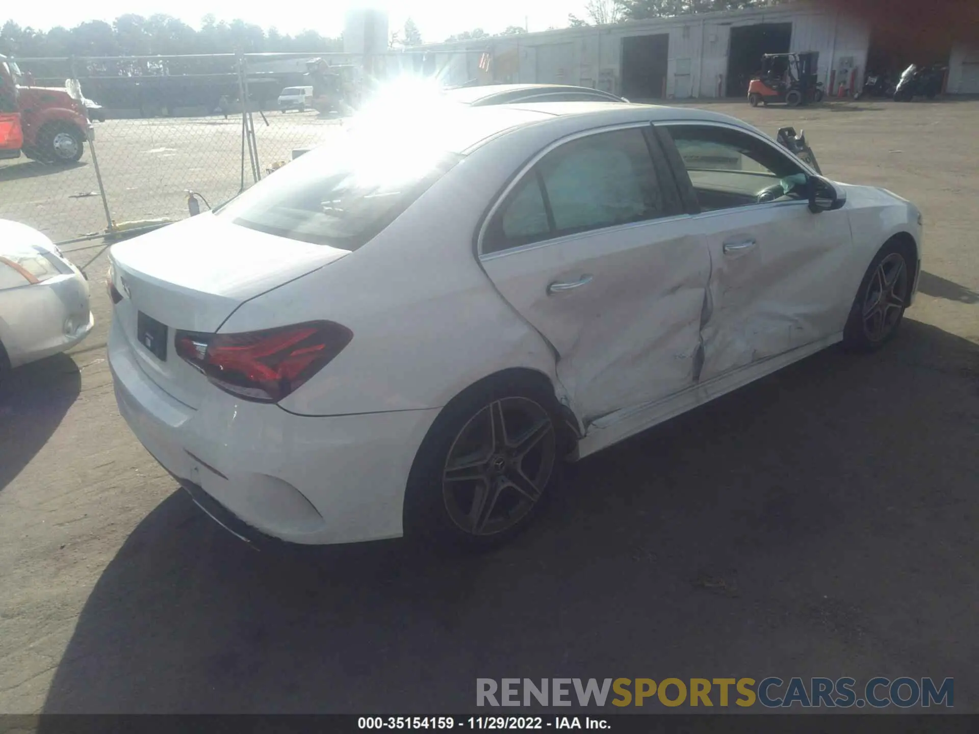 4 Photograph of a damaged car W1K3G4FB9MJ258466 MERCEDES-BENZ A-CLASS 2021