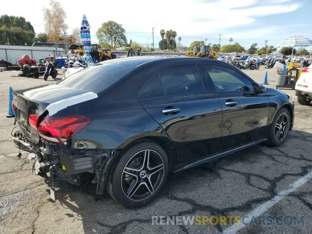 3 Photograph of a damaged car W1K3G4EB3NJ357626 MERCEDES-BENZ A-CLASS 2022