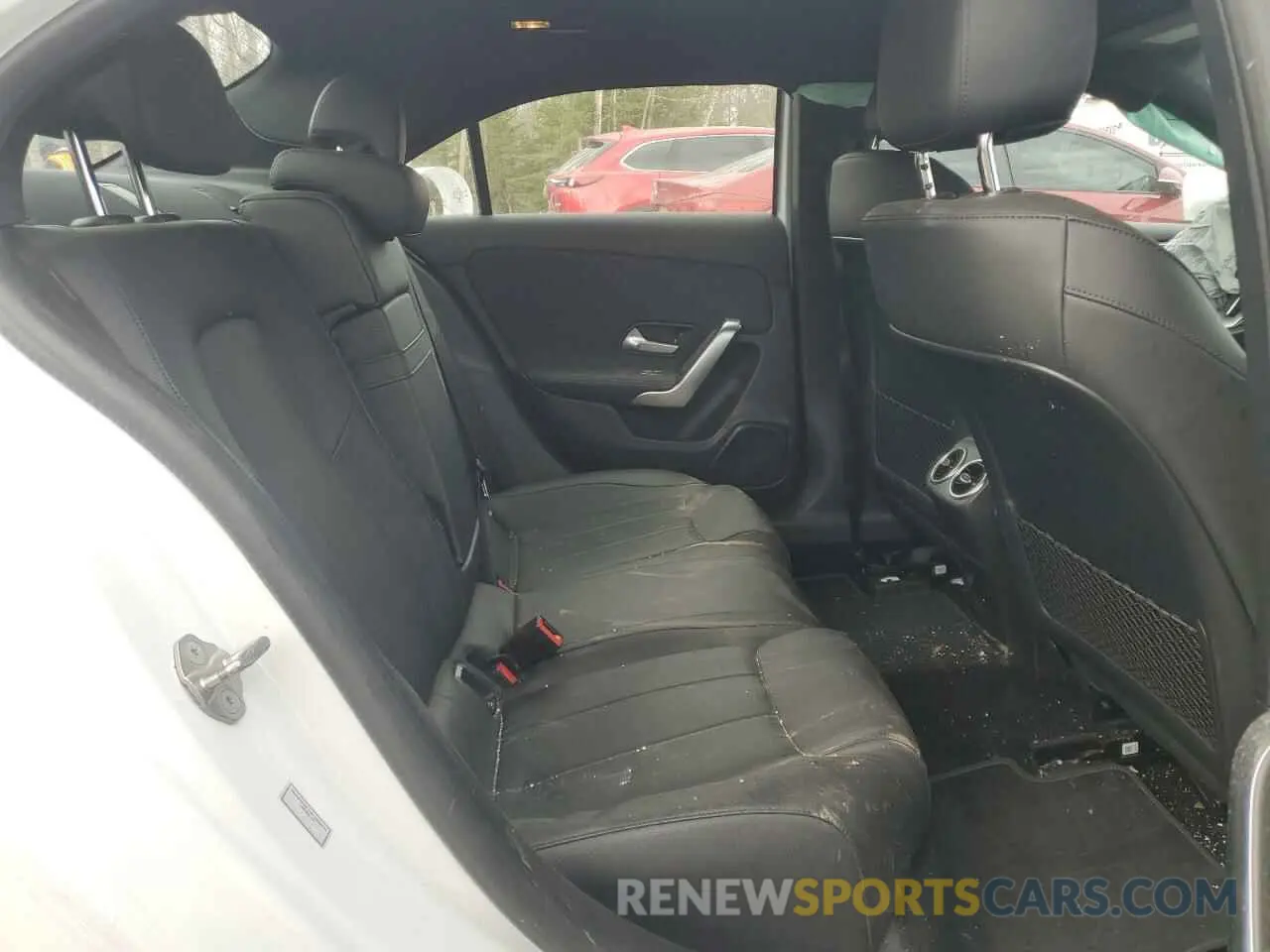 10 Photograph of a damaged car W1K3G4FB2NJ354649 MERCEDES-BENZ A-CLASS 2022