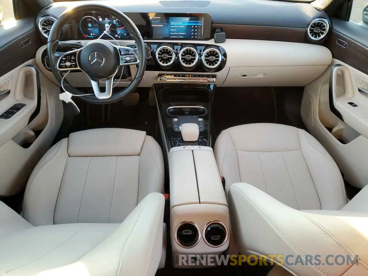 8 Photograph of a damaged car W1K3G4FBXNJ366595 MERCEDES-BENZ A-CLASS 2022