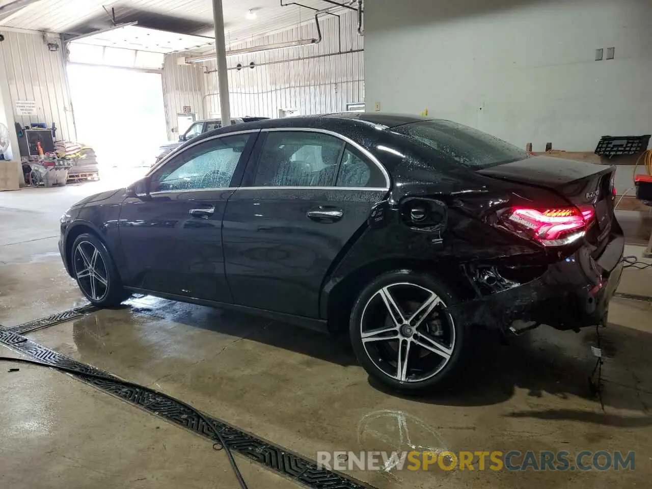 2 Photograph of a damaged car W1K3G4FBXNJ367908 MERCEDES-BENZ A-CLASS 2022