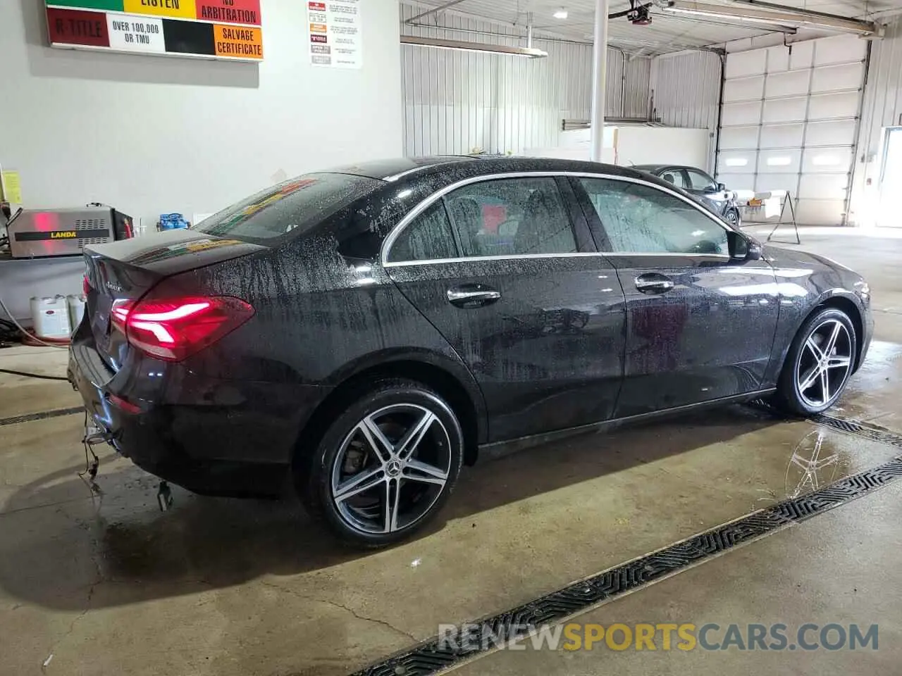 3 Photograph of a damaged car W1K3G4FBXNJ367908 MERCEDES-BENZ A-CLASS 2022