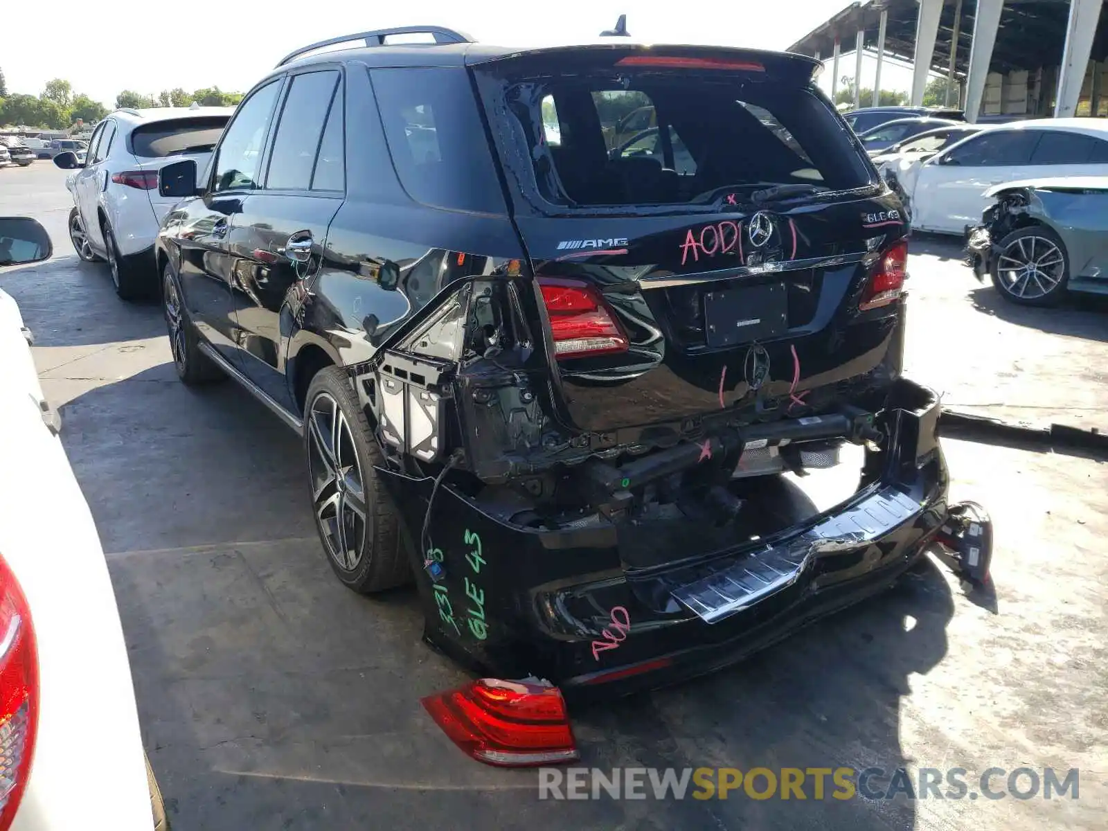 3 Photograph of a damaged car 4JGDA6EB7KB211243 MERCEDES-BENZ AMG 2019