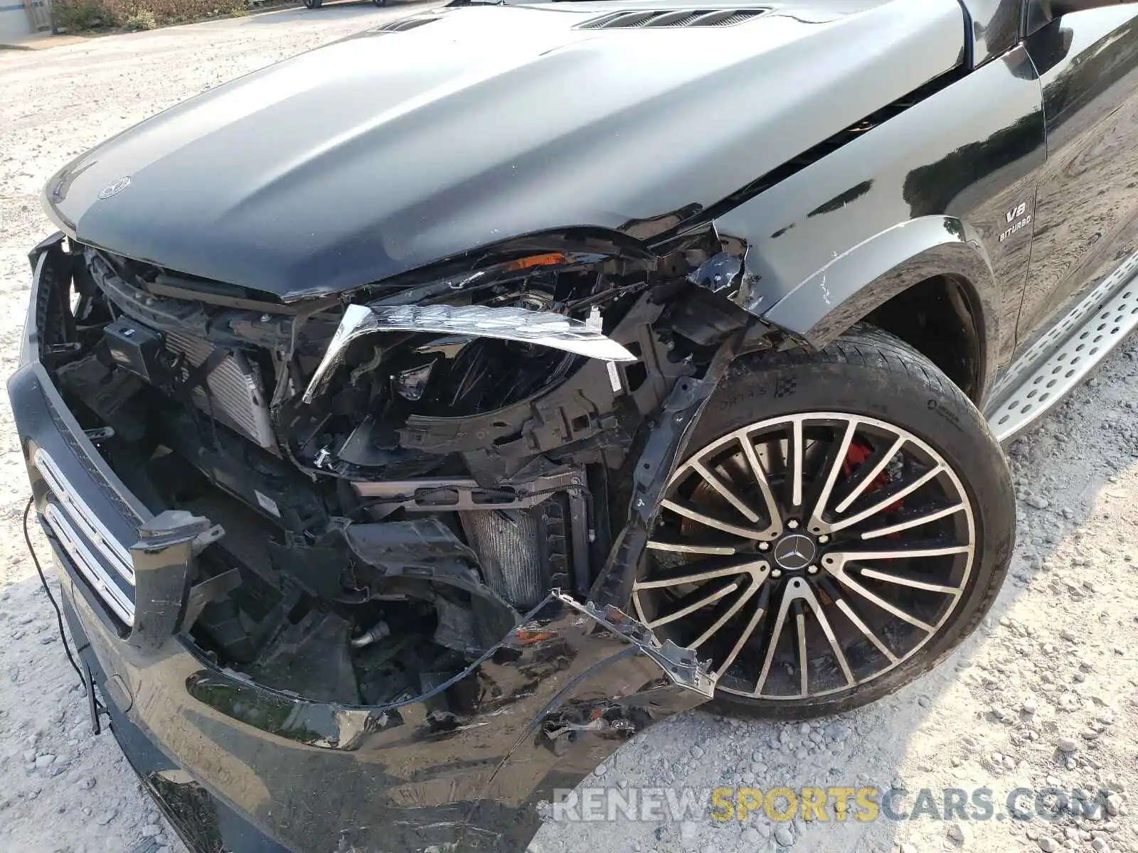 9 Photograph of a damaged car 4JGDF7FE1KB208368 MERCEDES-BENZ AMG 2019